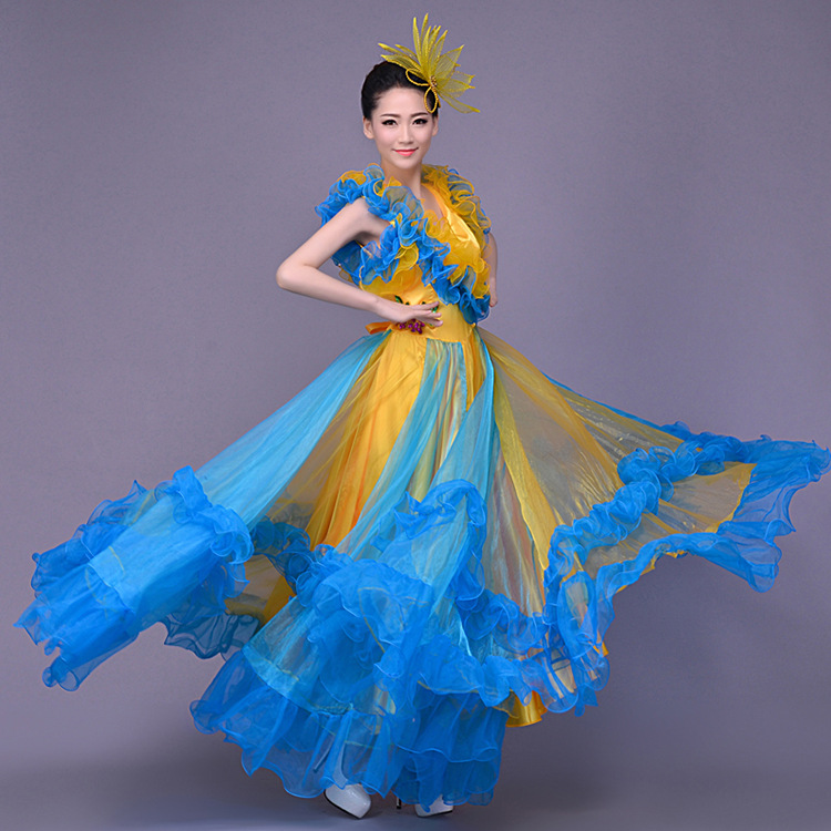 新款中老年演出服气质交谊舞蹈大摆裙大花潮流舞台表演连衣裙