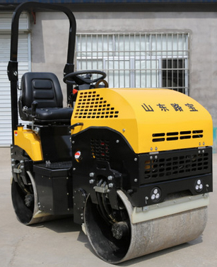 小型振动压路机,座驾式振动压路机LB29C