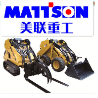 小型工程机械一机多用配久保田和帕金斯发动机