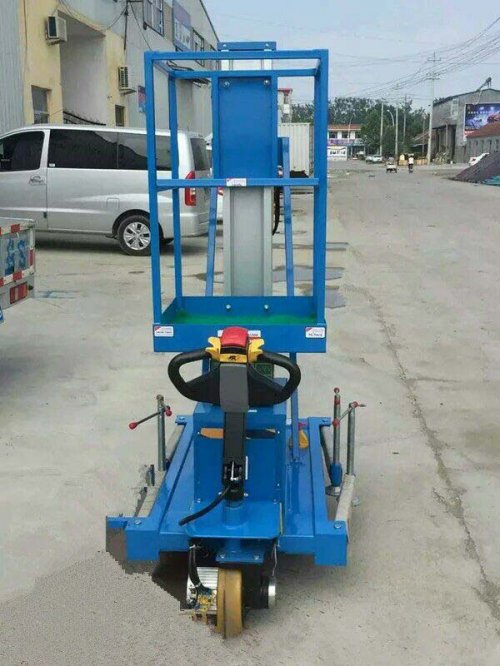 辅助行走二柱升降机