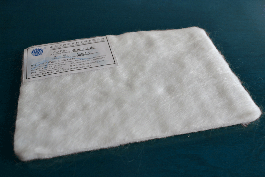 聚酯长丝土工布-规格100~800g/㎡宽幅2~7m